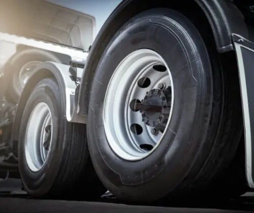 Truck wheels mobile repair service