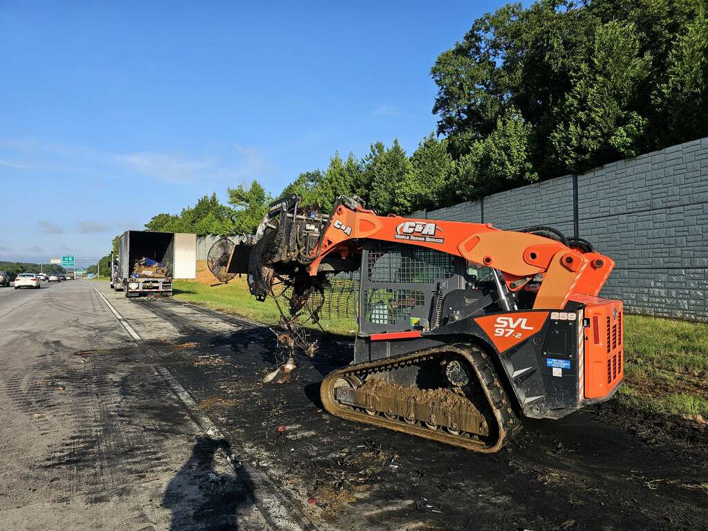 Highway cleanup mobile repair equipment